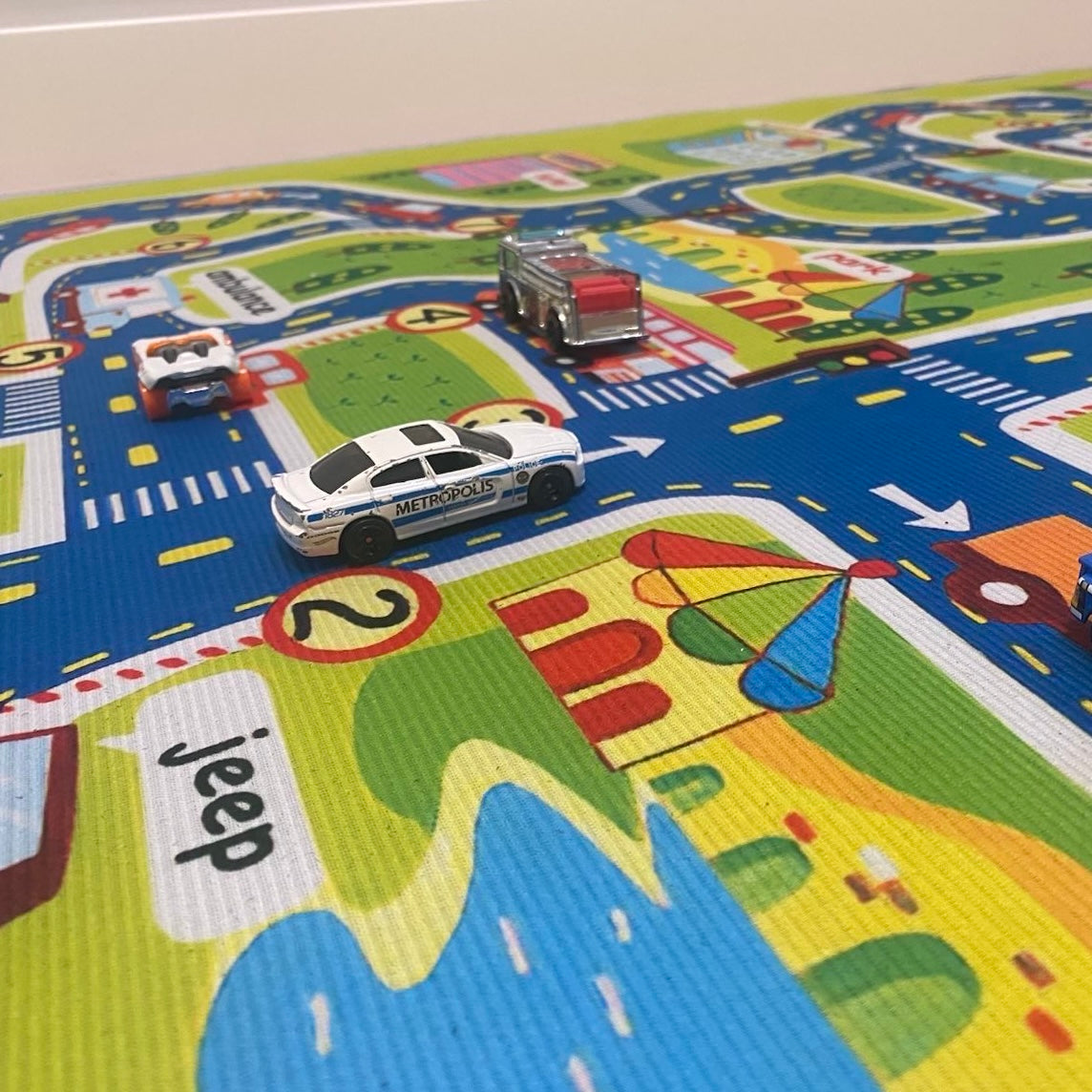 DYWAN do pokoju dziecięcego ULICE MIASTA